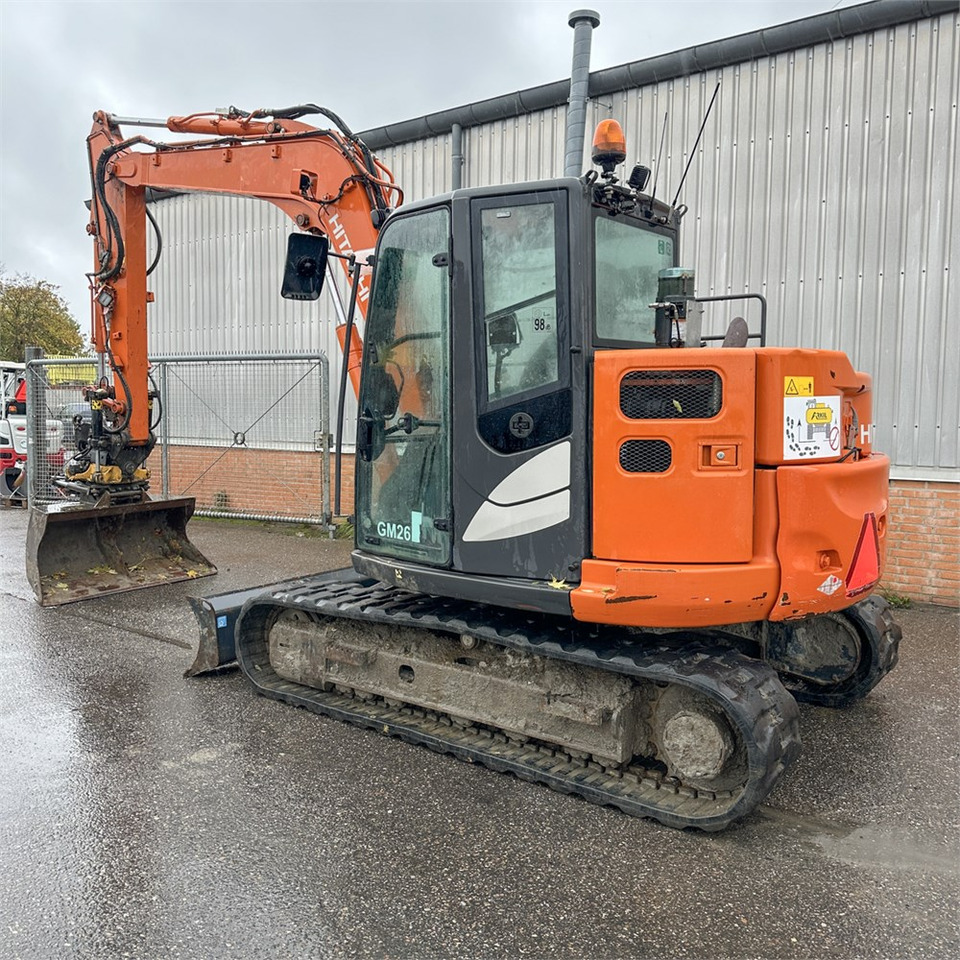 Hitachi ZX85 USB-6 - Mini pelle: photos 2 Hitachi ZX85 USB-6 - Mini pelle: photos 2