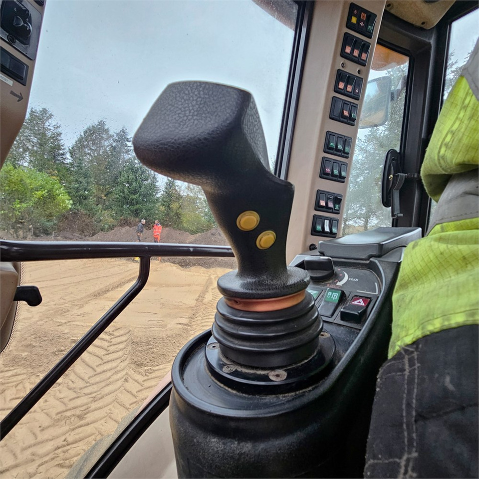 Tractopelle Hydrema 926 D: photos 14