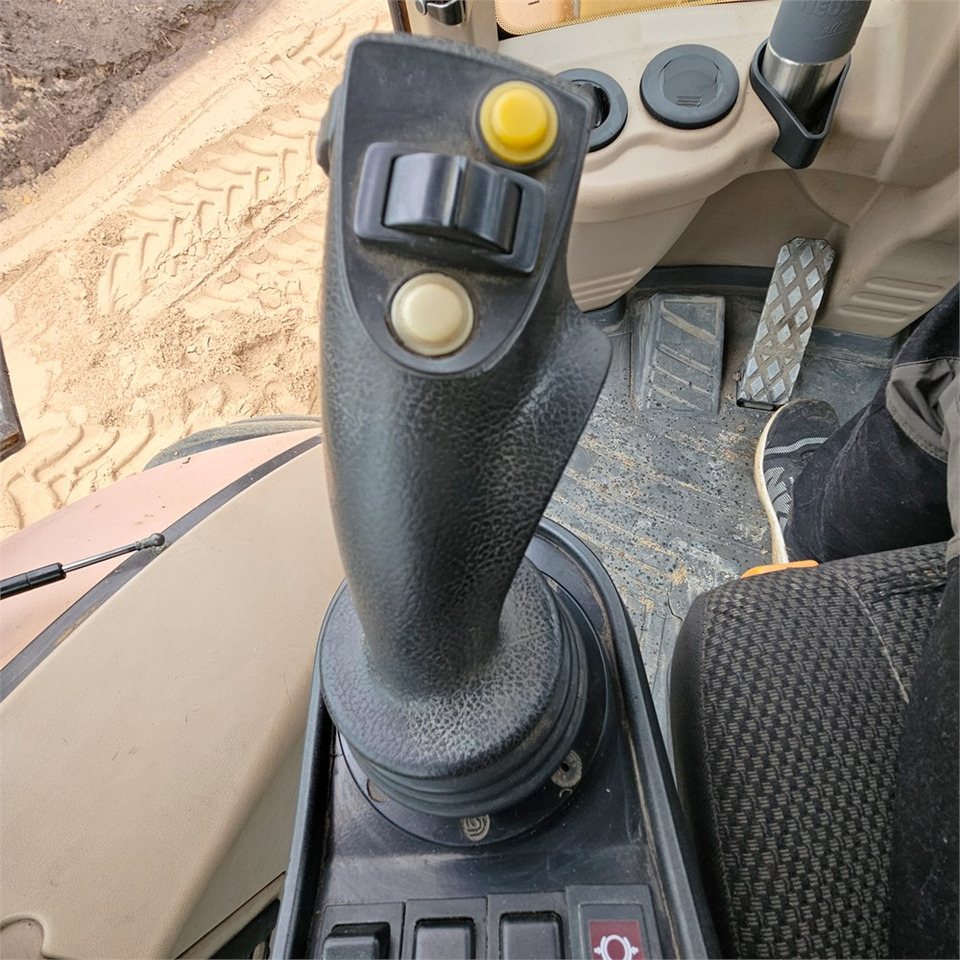 Tractopelle Hydrema 926 D: photos 15