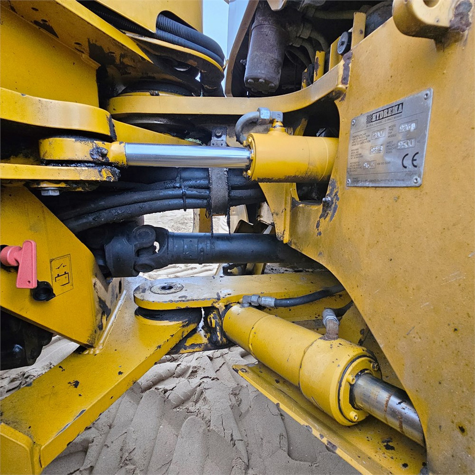 Tractopelle Hydrema 926 D: photos 36