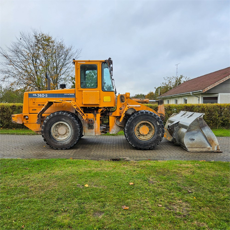 Hyundai HL740-3 - Chargeuse sur pneus: photos 5 Hyundai HL740-3 - Chargeuse sur pneus: photos 5