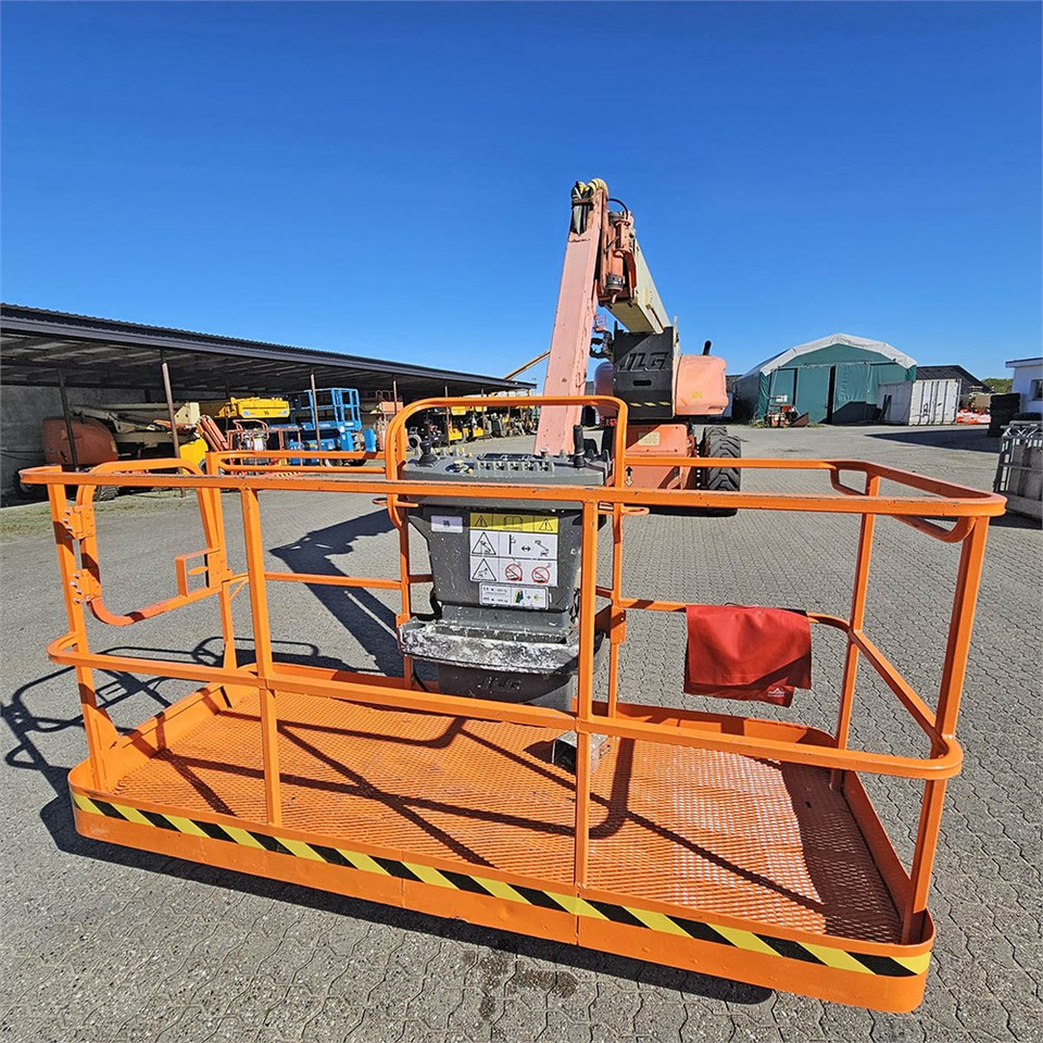 JLG 1250 AJP - Nacelle articulée: photos 3 JLG 1250 AJP - Nacelle articulée: photos 3