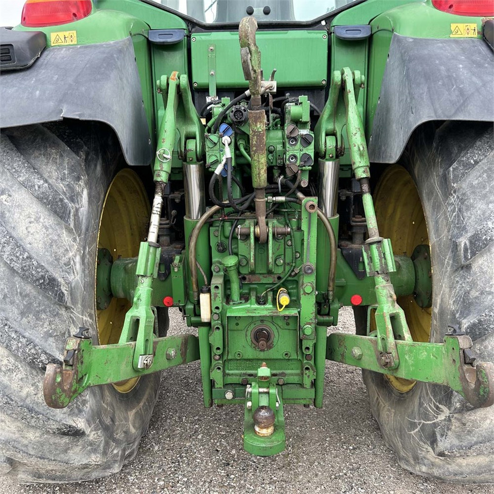 Tracteur agricole John Deere 7530: photos 27