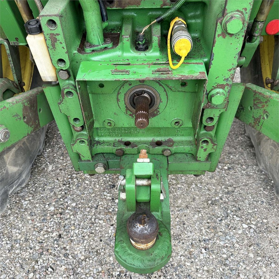 Tracteur agricole John Deere 7530: photos 29