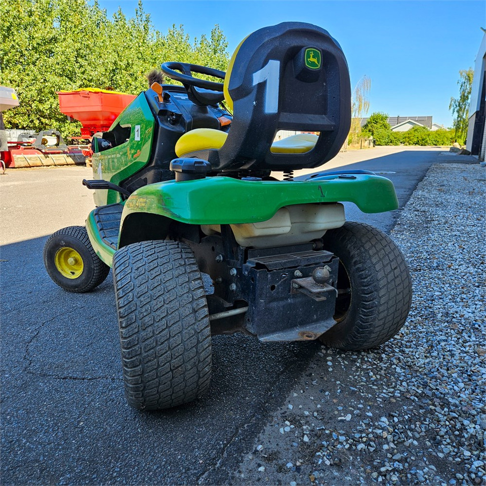 John Deere X304 - Motofaucheuse: photos 5 John Deere X304 - Motofaucheuse: photos 5