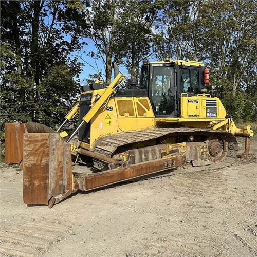 Komatsu D65 PXI-18 - Bulldozer: photos 2 Komatsu D65 PXI-18 - Bulldozer: photos 2