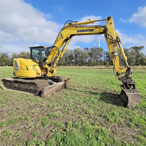Komatsu FC118 MR-8 - Pelle sur chenille: photos 5 Komatsu FC118 MR-8 - Pelle sur chenille: photos 5