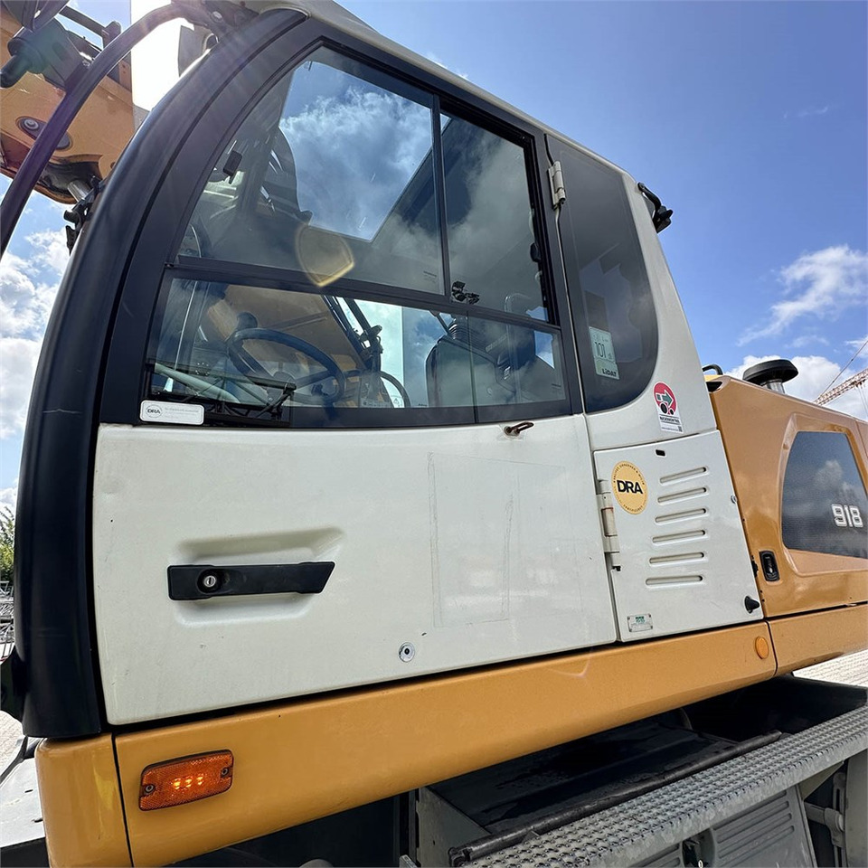 Pelle sur pneus Liebherr A 918 Litronic: photos 11 Pelle sur pneus Liebherr A 918 Litronic: photos 11