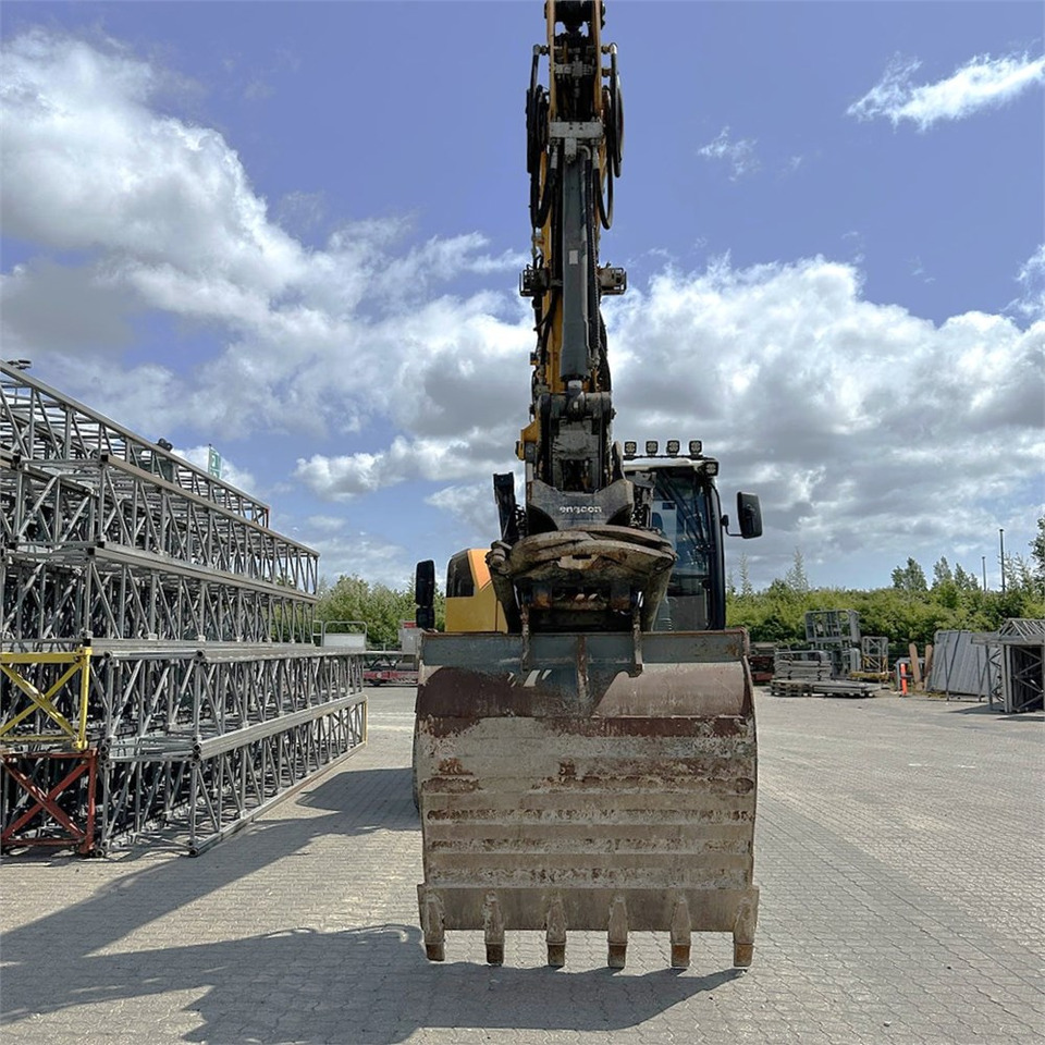 Pelle sur pneus Liebherr A 918 Litronic: photos 8 Pelle sur pneus Liebherr A 918 Litronic: photos 8