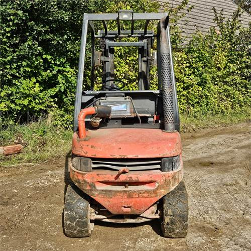 Linde 25 D - Chariot élévateur: photos 5 Linde 25 D - Chariot élévateur: photos 5