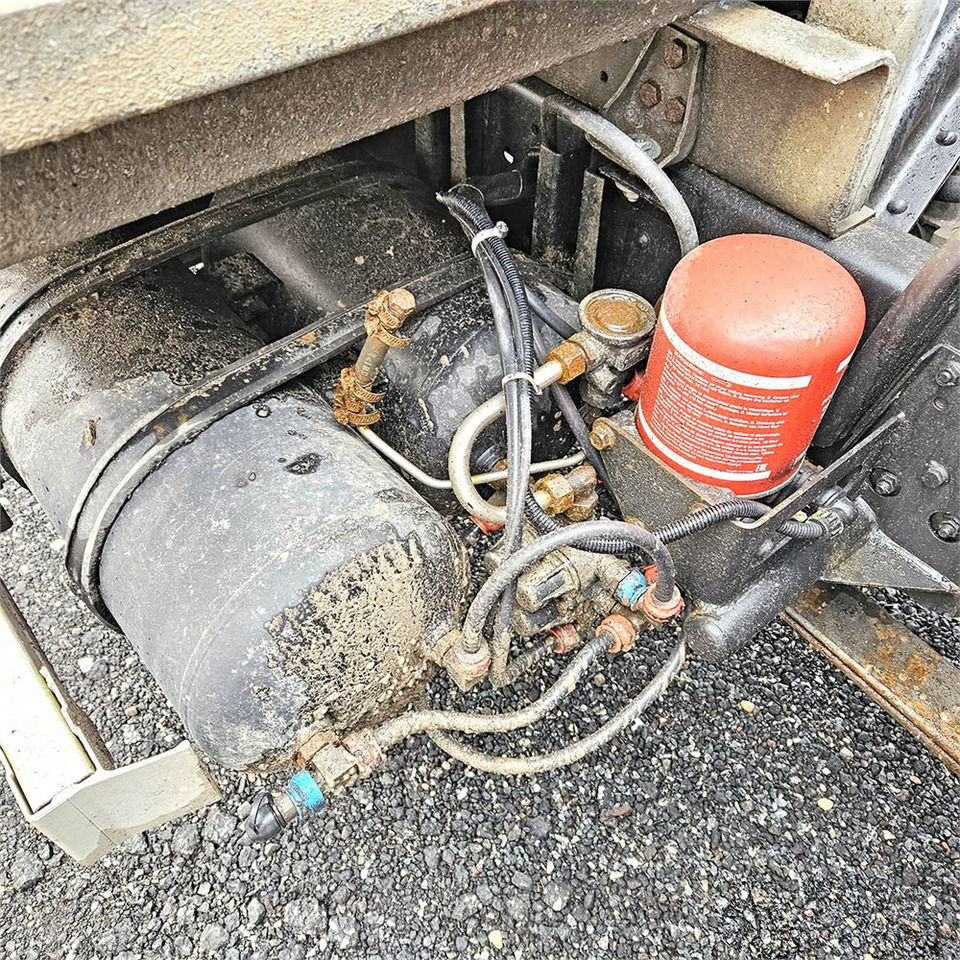 Camion plateau MAN 10 150: photos 23