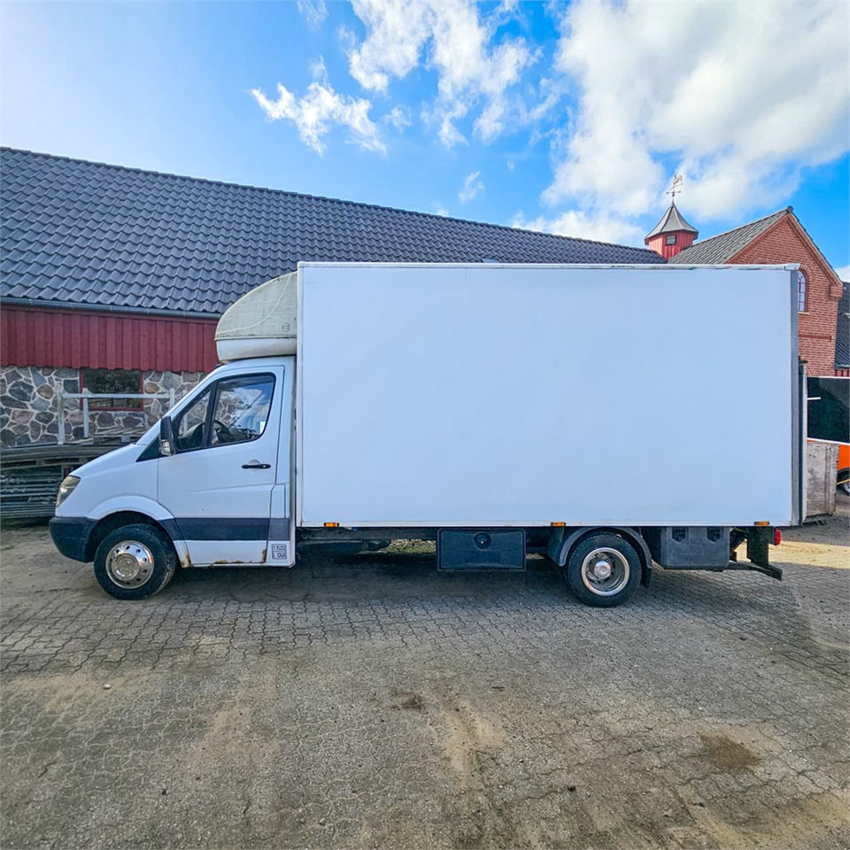 Mercedes Sprinter 515 Cdi - Fourgon grand volume: photos 2 Mercedes Sprinter 515 Cdi - Fourgon grand volume: photos 2