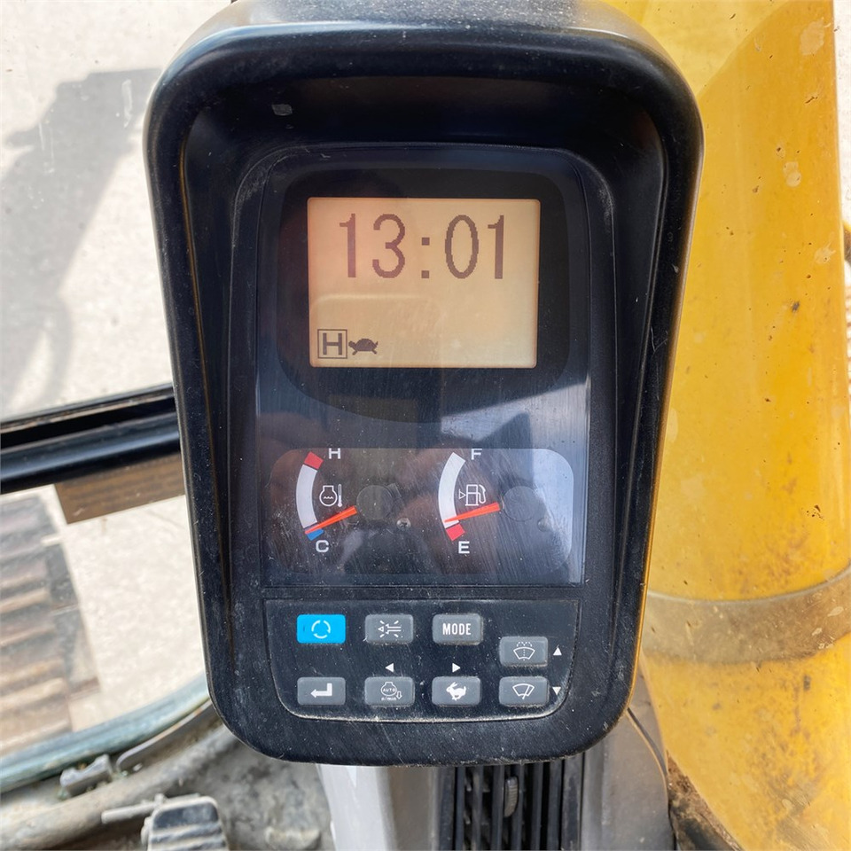 Pelle sur chenille New Holland E 265 B: photos 16 Pelle sur chenille New Holland E 265 B: photos 16