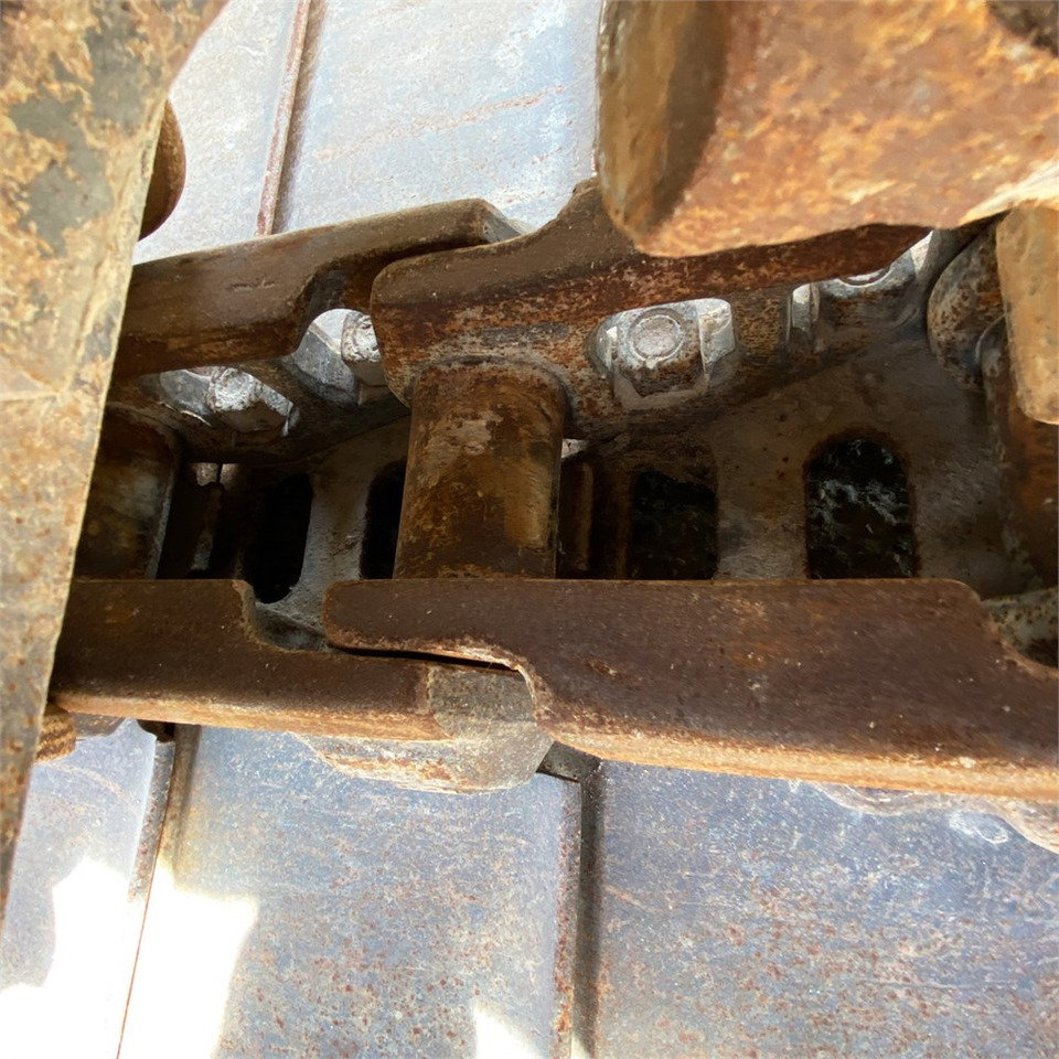 Pelle sur chenille New Holland E 265 B: photos 38 Pelle sur chenille New Holland E 265 B: photos 38