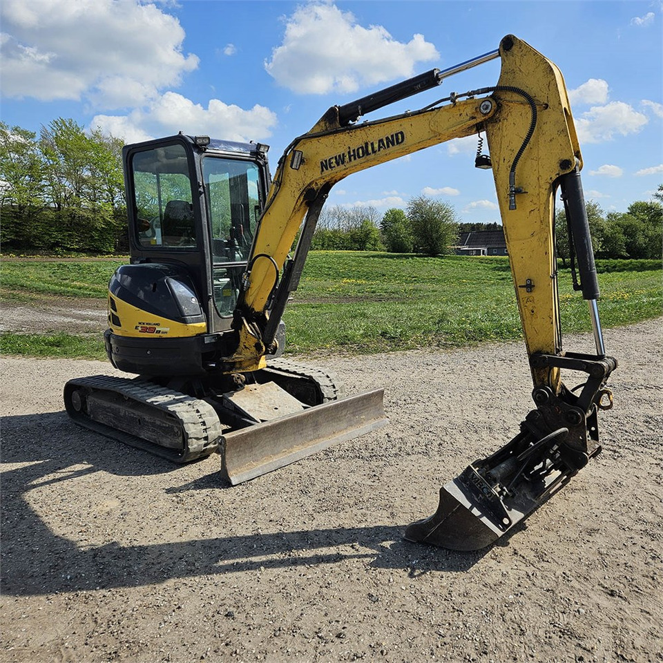 Mini pelle New Holland E39 B: photos 7 Mini pelle New Holland E39 B: photos 7