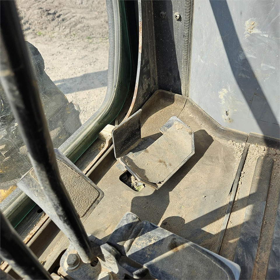 Mini pelle New Holland E39 B: photos 20 Mini pelle New Holland E39 B: photos 20