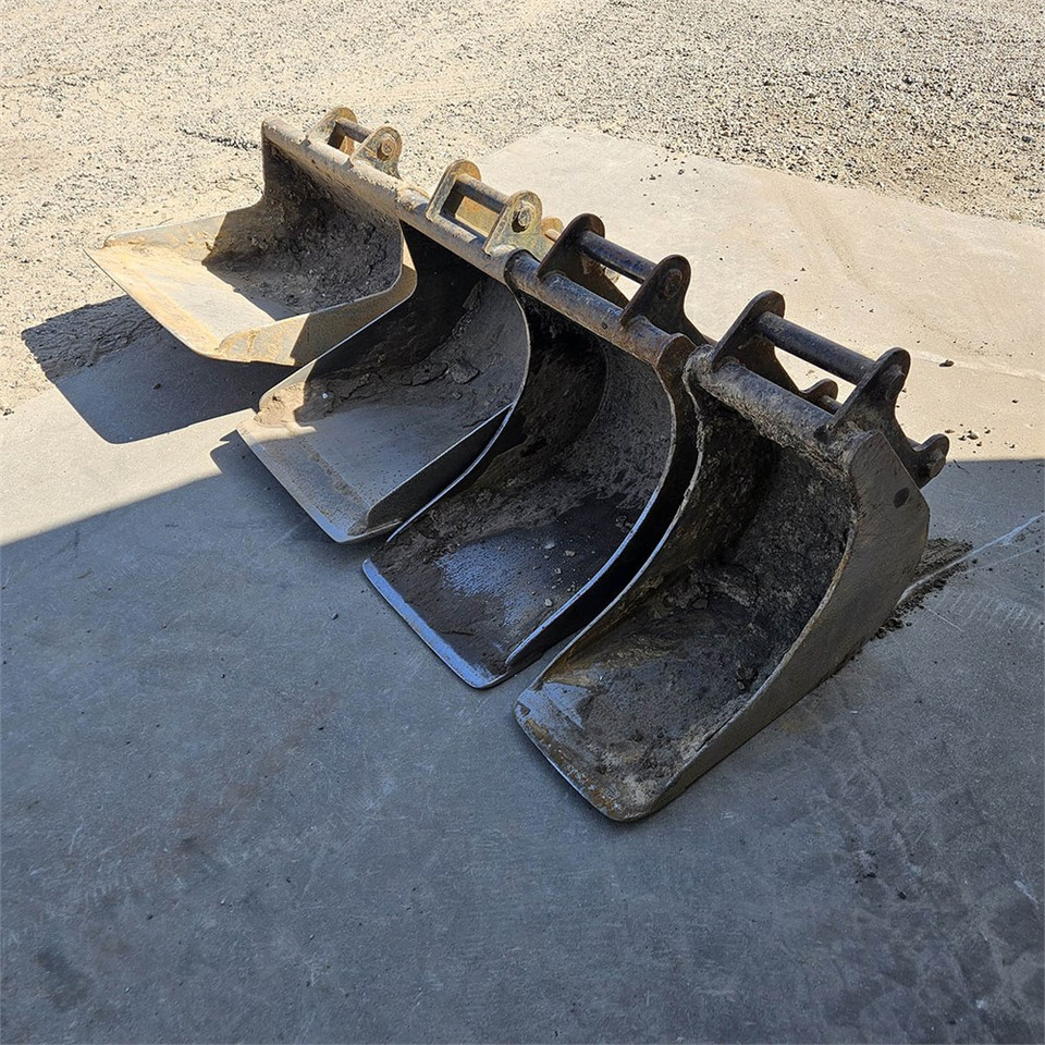 Mini pelle New Holland E39 B: photos 28 Mini pelle New Holland E39 B: photos 28