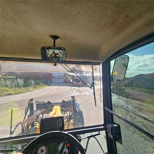 Niveleuse New Holland F 106.7A: photos 16 Niveleuse New Holland F 106.7A: photos 16