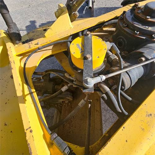 Niveleuse New Holland F 106.7A: photos 22 Niveleuse New Holland F 106.7A: photos 22