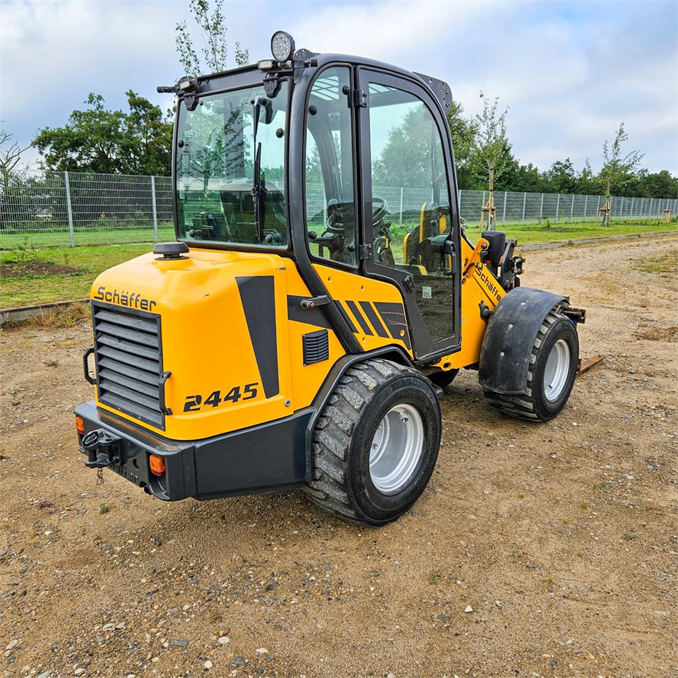 Schaeff 2445 - Chargeuse sur pneus: photos 5 Schaeff 2445 - Chargeuse sur pneus: photos 5
