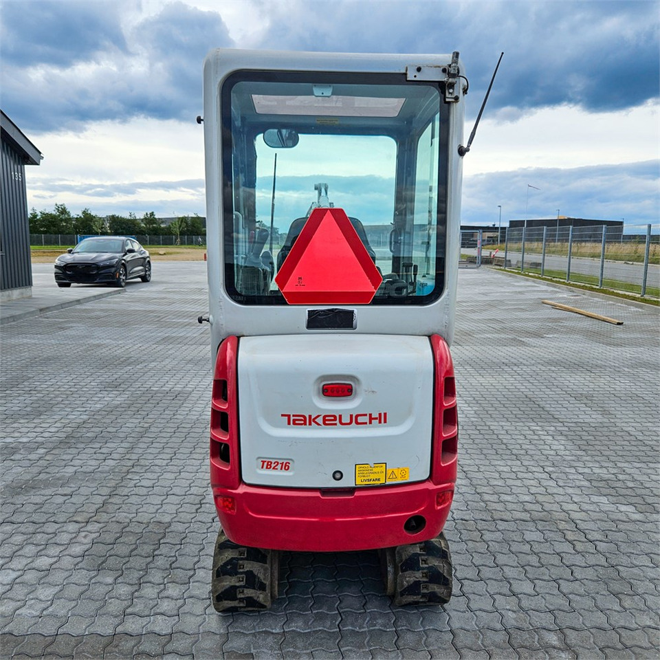 Takeuchi TB216 - Mini pelle: photos 3 Takeuchi TB216 - Mini pelle: photos 3