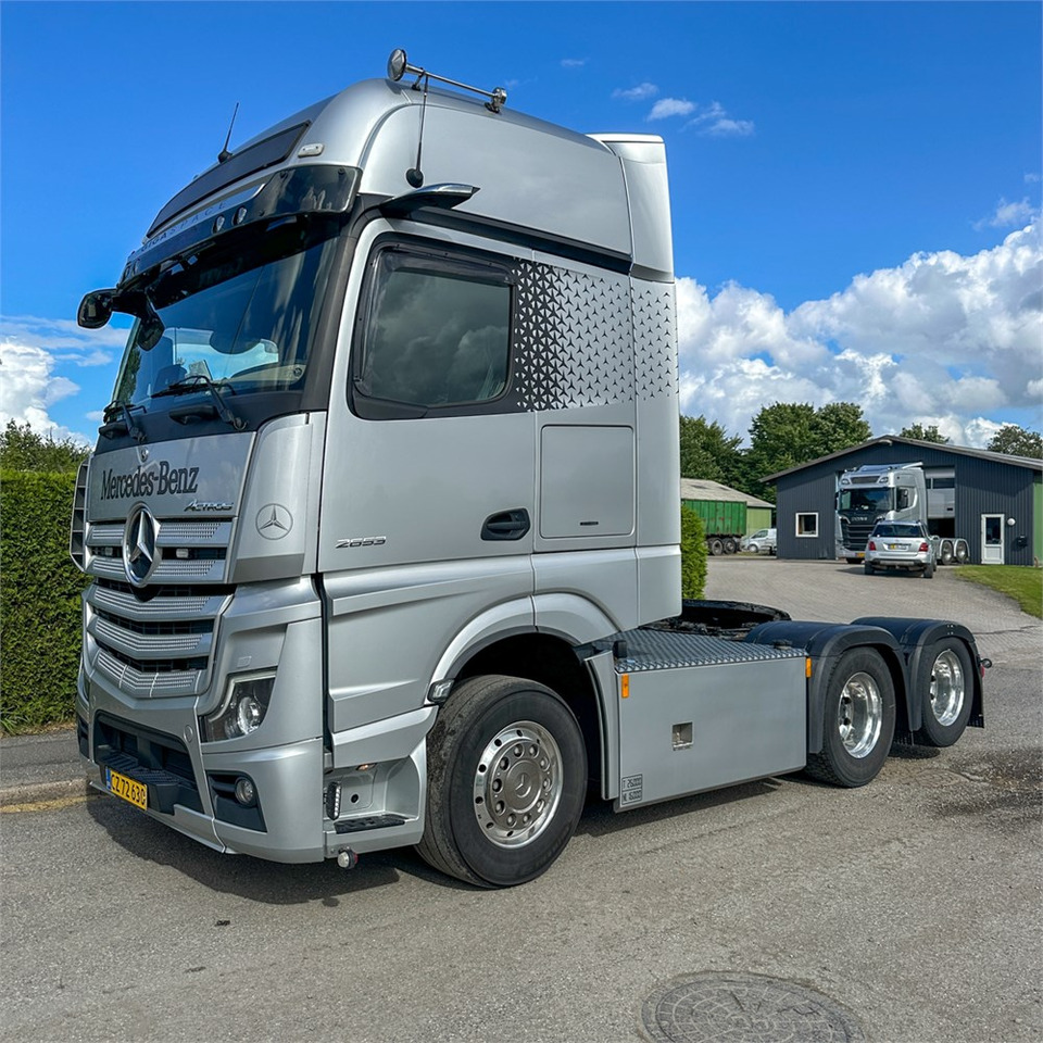 Mercedes 2653 LSDNA 6X2 Gigaspace - Tracteur routier: photos 1 Mercedes 2653 LSDNA 6X2 Gigaspace - Tracteur routier: photos 1