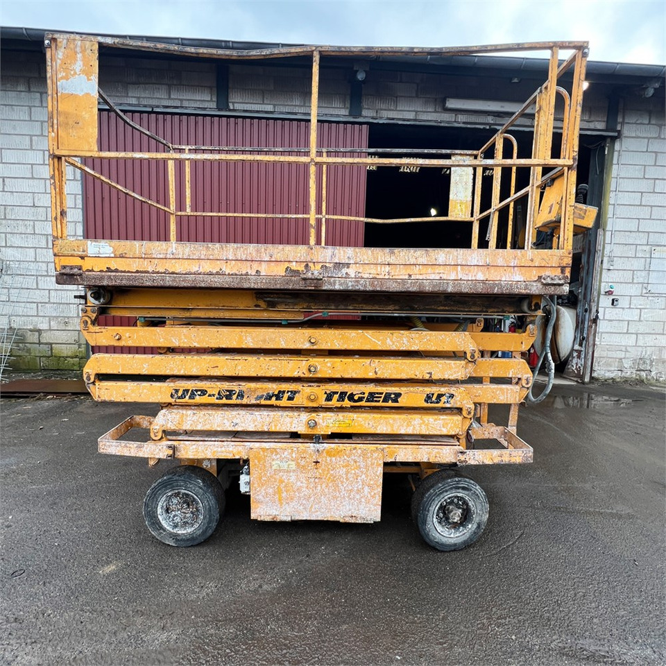 UpRight Tiger F5024-01 - Nacelle ciseaux: photos 4 UpRight Tiger F5024-01 - Nacelle ciseaux: photos 4