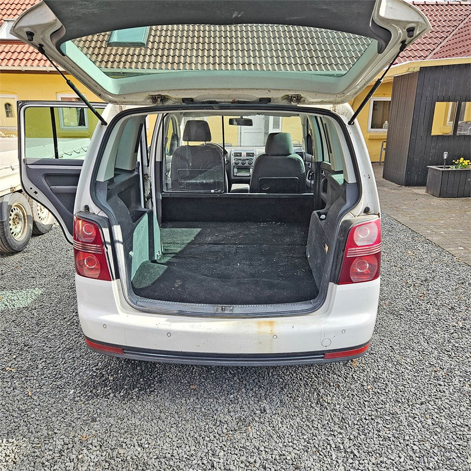 VW Touran Van 2,0 tdi automatisk - Voiture: photos 5 VW Touran Van 2,0 tdi automatisk - Voiture: photos 5