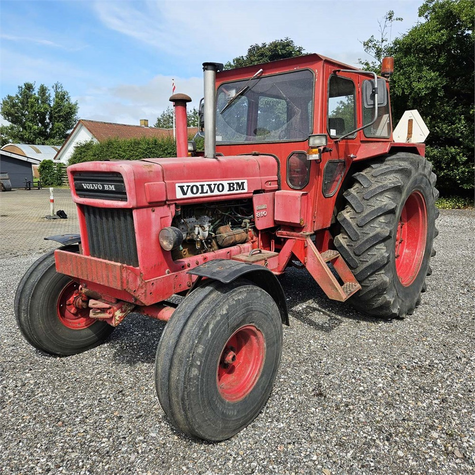 Volvo T810A - Tracteur agricole: photos 1 Volvo T810A - Tracteur agricole: photos 1