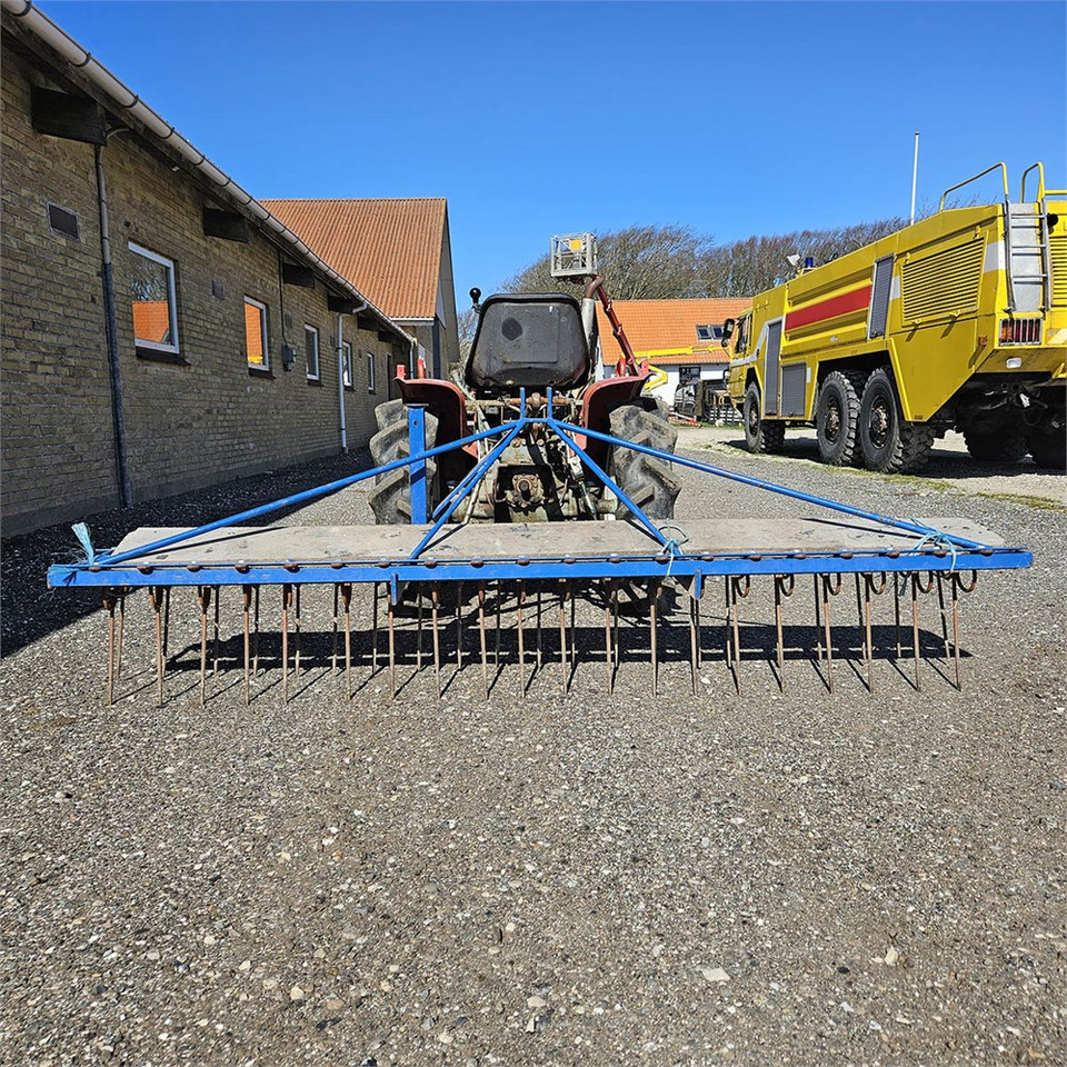 Yanmar 1510 D - Tracteur communal: photos 5 Yanmar 1510 D - Tracteur communal: photos 5