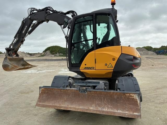 Mecalac 9 MWR - Pelle sur pneus: photos 3 Mecalac 9 MWR - Pelle sur pneus: photos 3