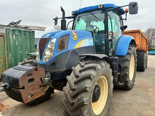 New Holland T 6080 - Tracteur agricole: photos 2 New Holland T 6080 - Tracteur agricole: photos 2