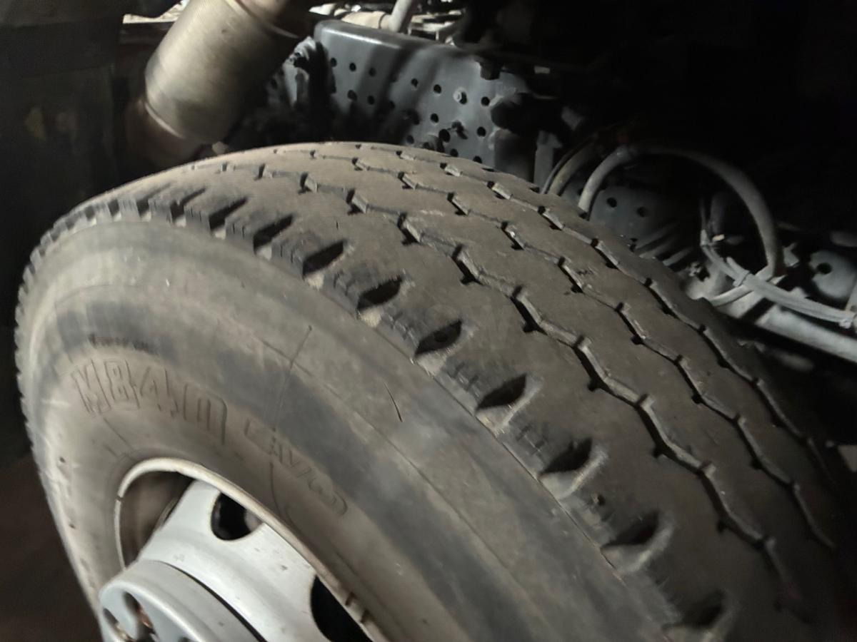 Tracteur routier Mercedes AROCS 2046: photos 10