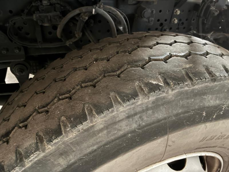 Tracteur routier Mercedes AROCS 2046: photos 11