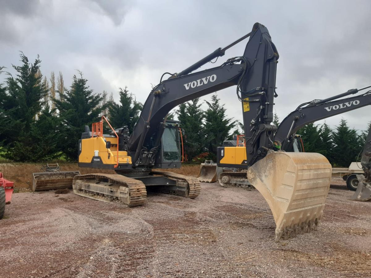 Volvo EC 300EL - Pelle sur chenille: photos 2 Volvo EC 300EL - Pelle sur chenille: photos 2