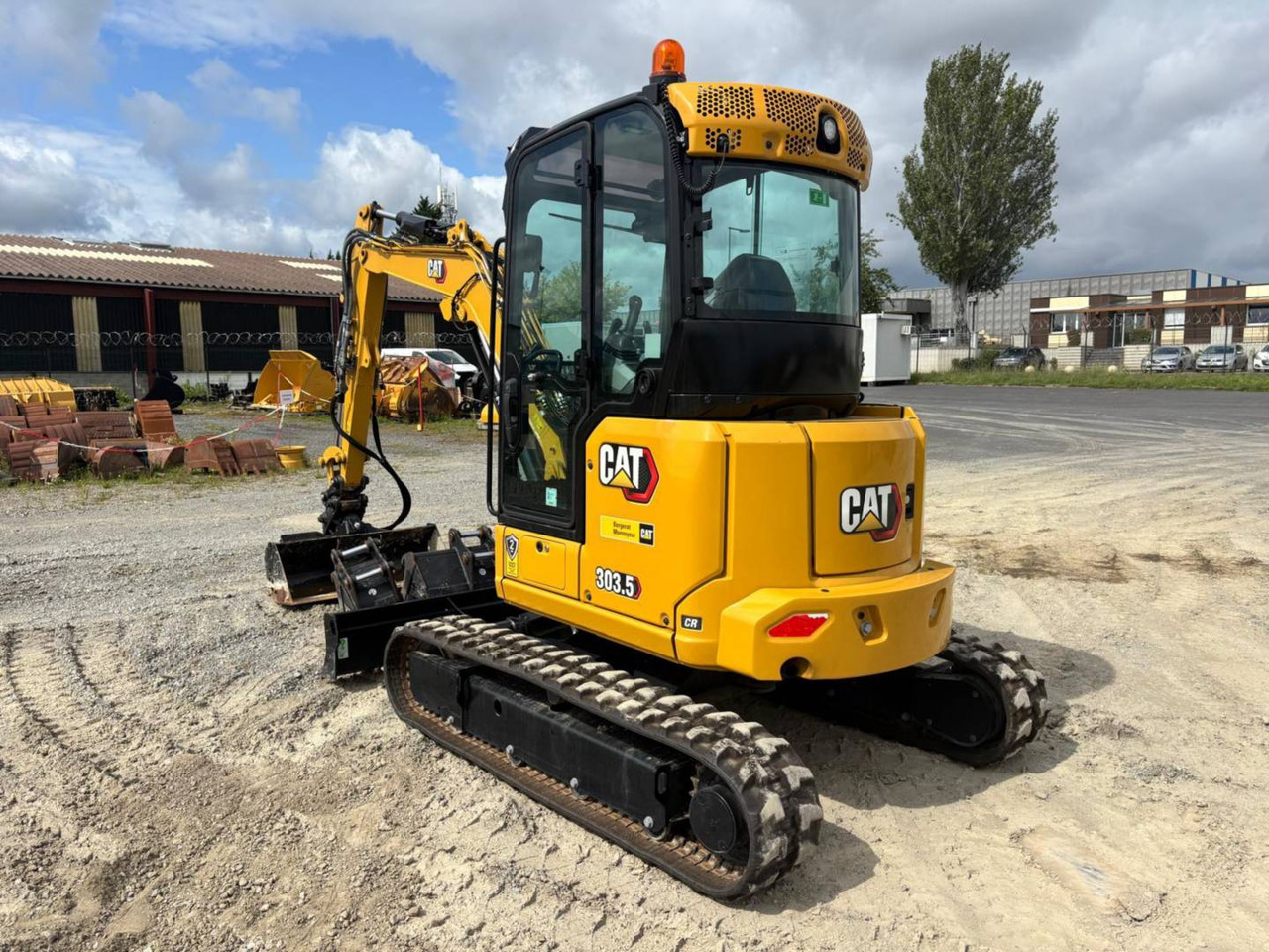 CAT 303.5 - Pelle sur chenille: photos 4 CAT 303.5 - Pelle sur chenille: photos 4