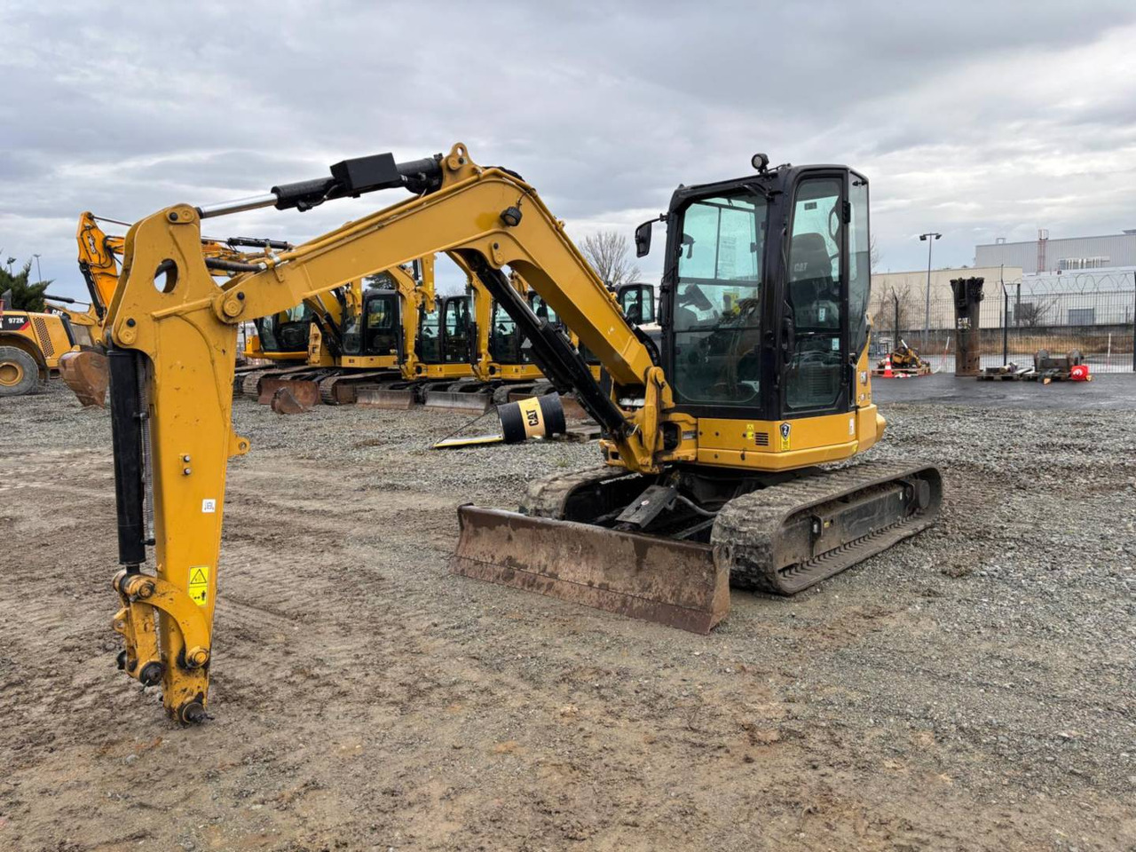 CAT 305 - Pelle sur chenille: photos 2 CAT 305 - Pelle sur chenille: photos 2