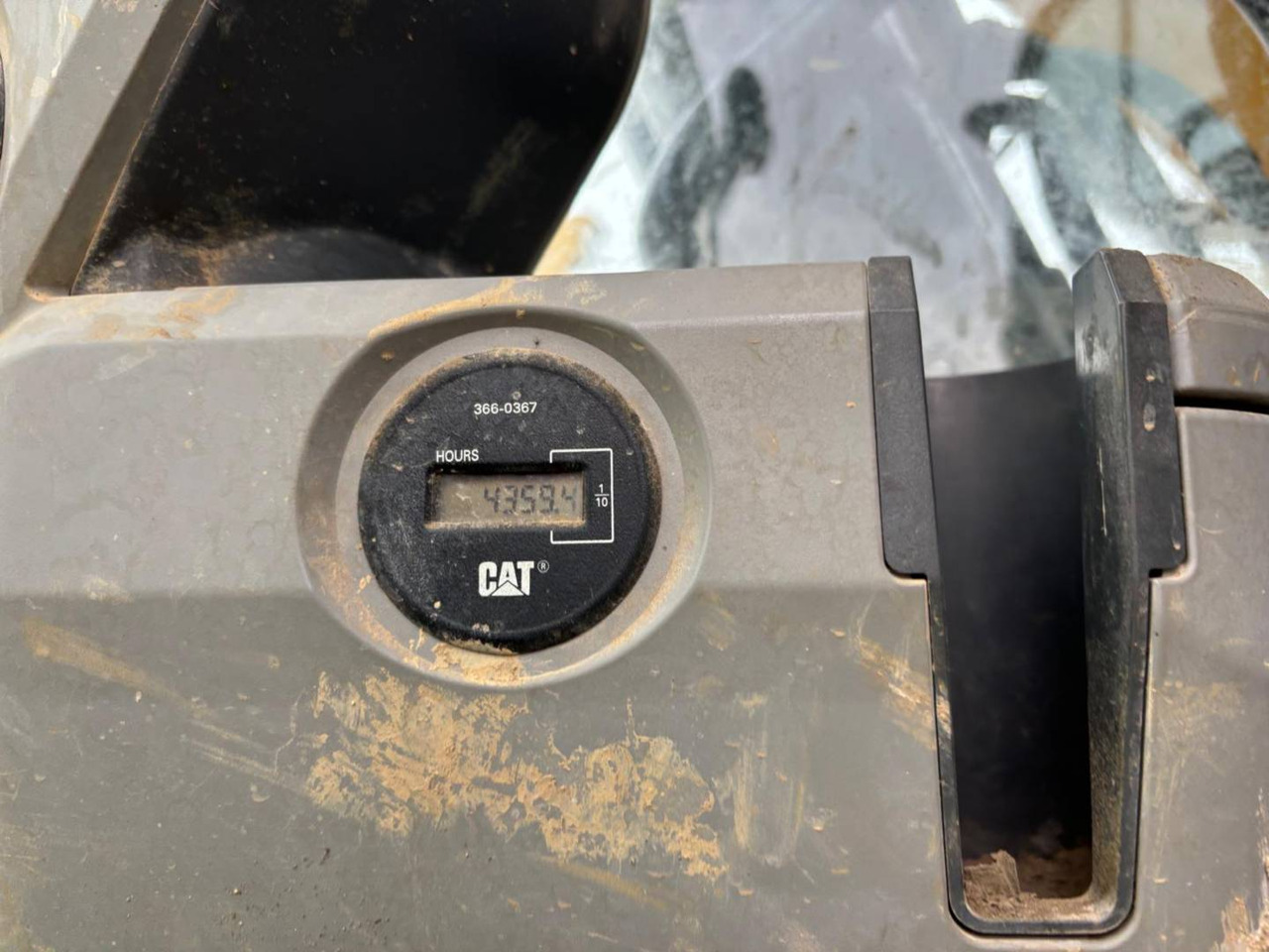 CAT 323F - Pelle sur chenille: photos 5 CAT 323F - Pelle sur chenille: photos 5