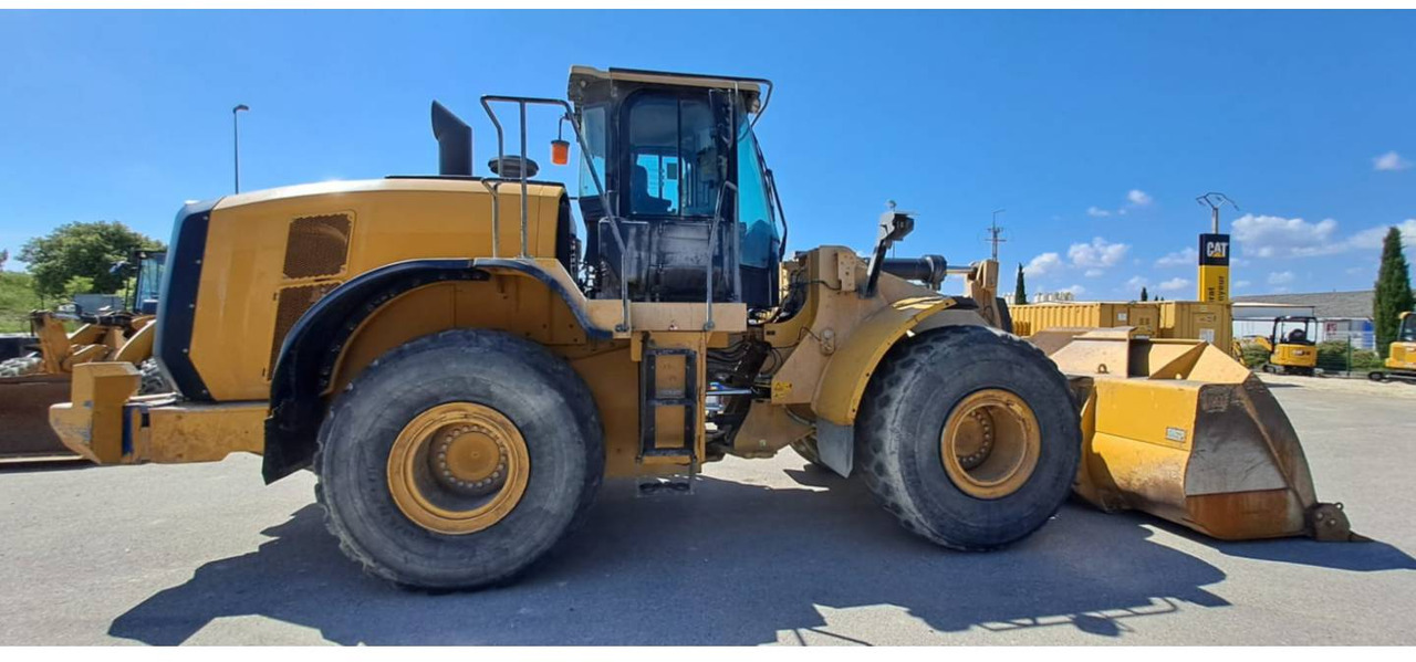 CAT 966M - Chargeuse sur pneus: photos 2 CAT 966M - Chargeuse sur pneus: photos 2