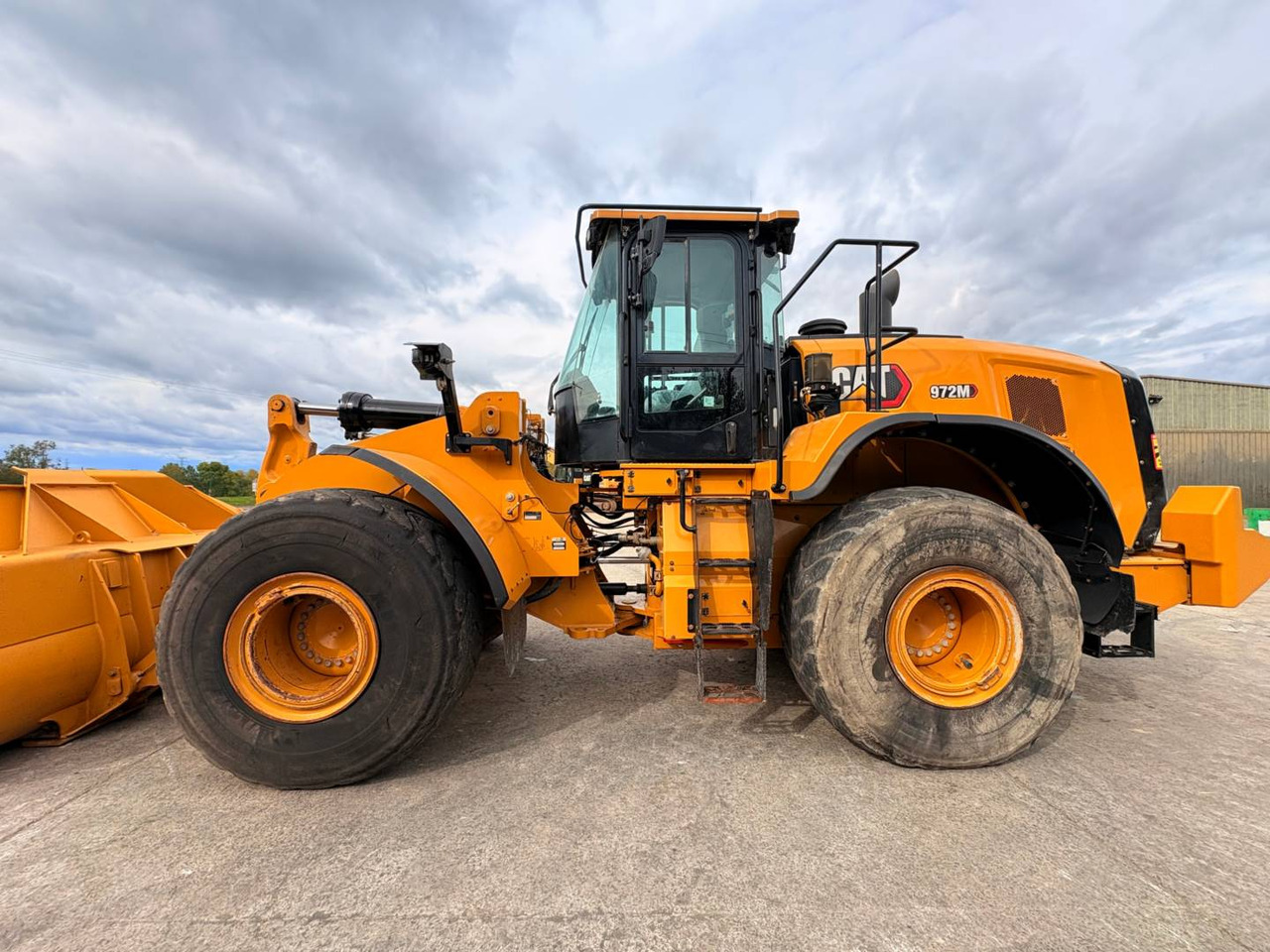 CAT 972M - Chargeuse sur pneus: photos 1 CAT 972M - Chargeuse sur pneus: photos 1