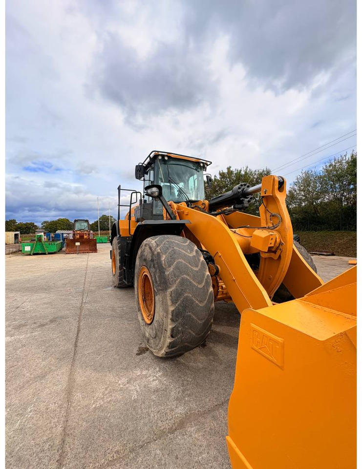 CAT 972M - Chargeuse sur pneus: photos 2 CAT 972M - Chargeuse sur pneus: photos 2