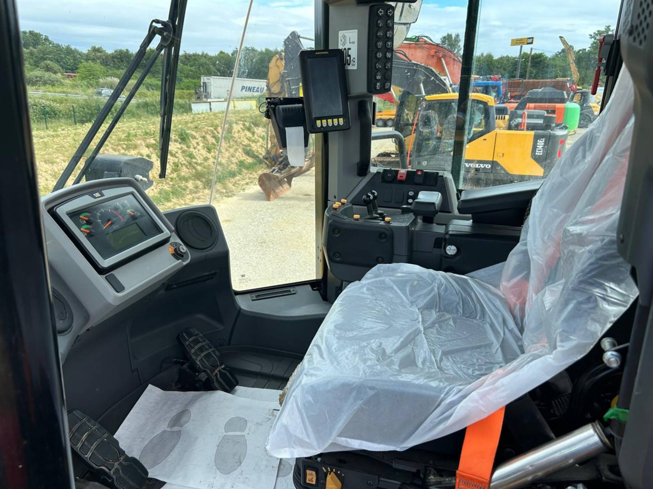 CAT 972M XE - Chargeuse sur pneus: photos 5 CAT 972M XE - Chargeuse sur pneus: photos 5