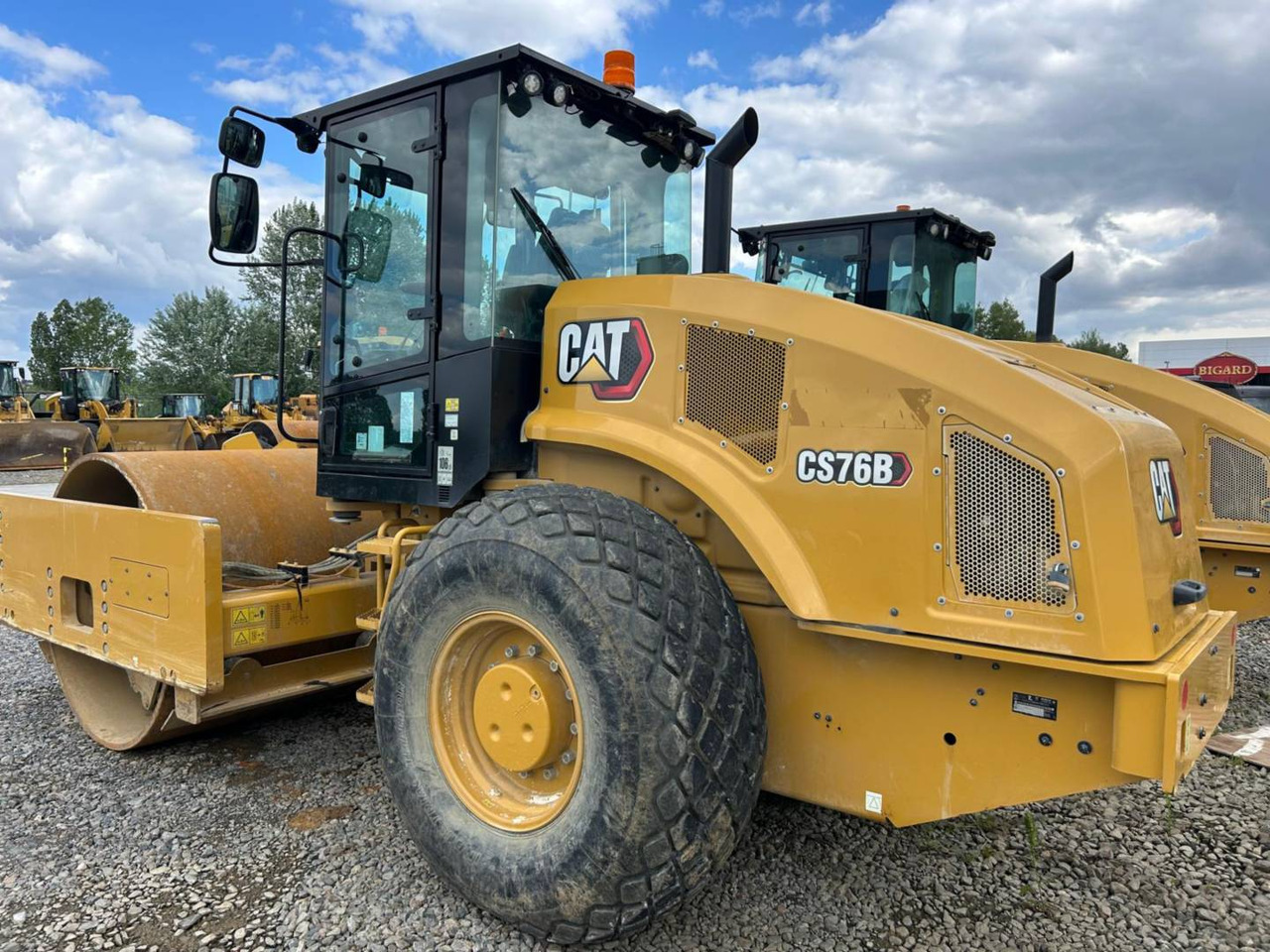 CAT CS76B - Compacteur à pieds de mouton/ Monocylindre: photos 4 CAT CS76B - Compacteur à pieds de mouton/ Monocylindre: photos 4