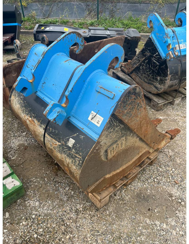 CAT CW20S/HD/1200MM/760L - Godet pour pelle: photos 1 CAT CW20S/HD/1200MM/760L - Godet pour pelle: photos 1