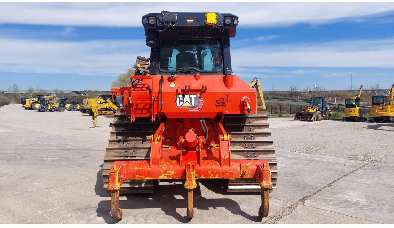 CAT D5 - Bulldozer: photos 4 CAT D5 - Bulldozer: photos 4