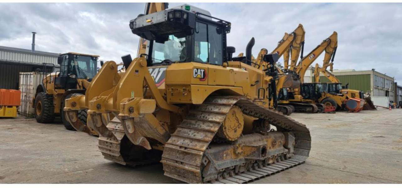 CAT D6-20 - Bulldozer: photos 3 CAT D6-20 - Bulldozer: photos 3