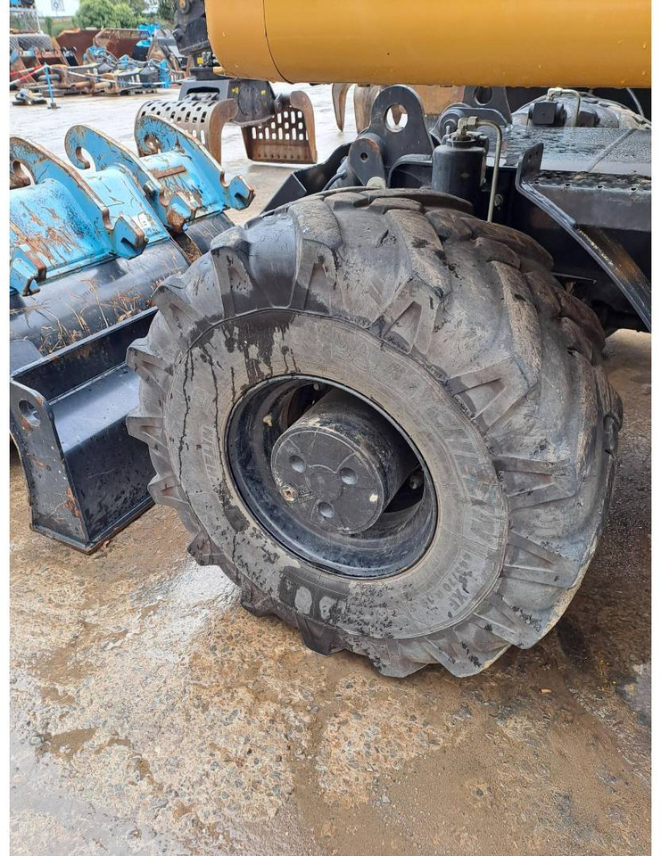 Pelle sur pneus CAT M315: photos 19