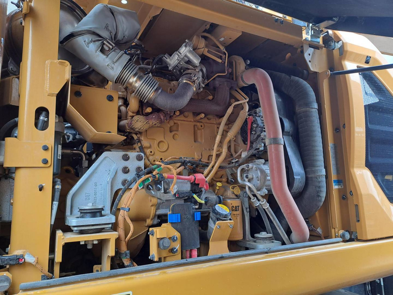 Pelle sur pneus CAT M315: photos 8