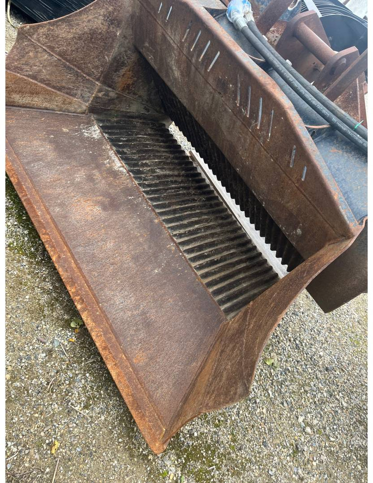 M B MANUFACTURING MB/L160/S2 - Godet: photos 3 M B MANUFACTURING MB/L160/S2 - Godet: photos 3