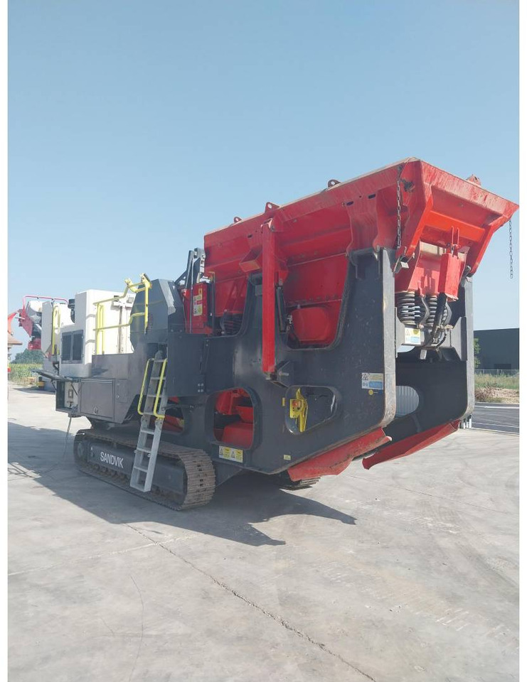 SANDVIK MINING & CONSTRUCTION QJ241 - Concasseur: photos 4 SANDVIK MINING & CONSTRUCTION QJ241 - Concasseur: photos 4